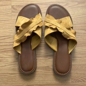 Mustard slides brand new never worn